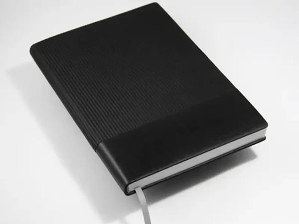 Libreta ENNS Personalizada con cubierta suave de PU y 112 hojas rayadas para planificación. Azul