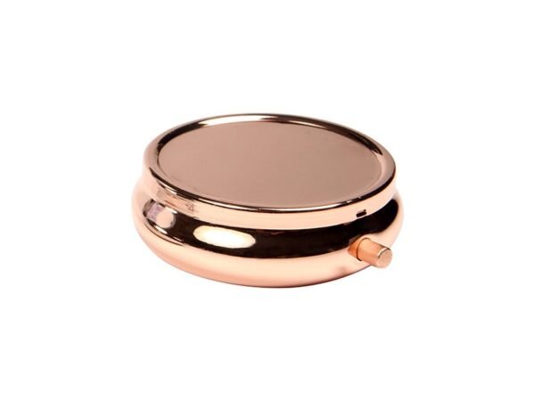 Pastillero metálico compacto con espejo integrado y tres compartimentos internos de 5x5 cm