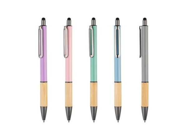 Bolígrafo Todi de aluminio y bambú con punta touch para pantallas, pluma personalizada con tinta de gel azul y clip metálico para eventos corporativos.