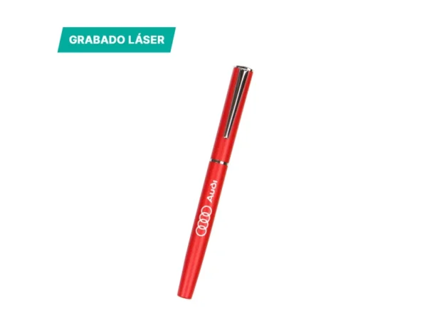 Bolígrafo Sater de aluminio con acabado metálico brillante y detalles cromados Muestra de grabado