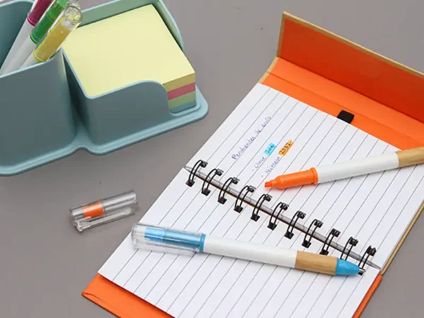 Pluma Teille: Bolígrafo 2 en 1 con Marca Textos y Detalle en Bambú - Dot Factory