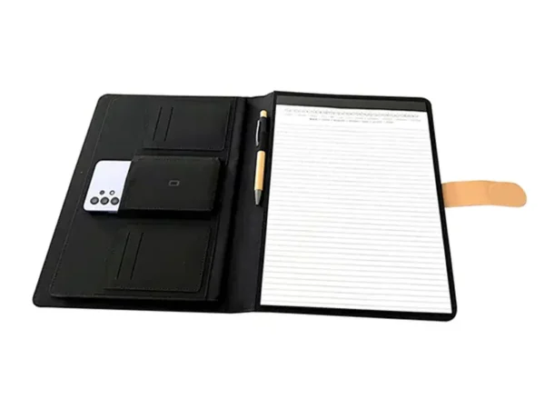 Interior del Porta Documentos Tokio con portabolígrafos y compartimentos organizadores, ideal para oficina Toma del interior