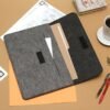 Funda Cariola para Laptop en Fieltro con Detalle de Curpiel - Dot Factory