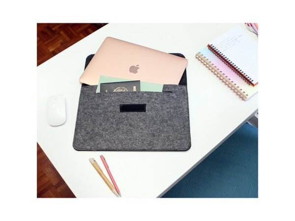 Funda Cariola para Laptop en Fieltro con Detalle de Curpiel - Dot Factory