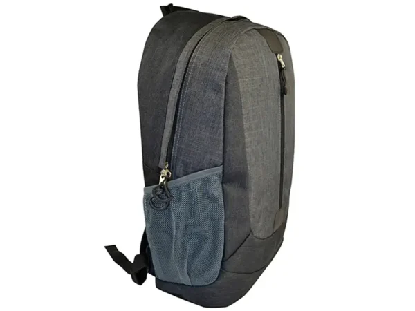 Backpack Jones Laptop color gris de poliéster con compartimento acolchado para computadora y bolsillos de malla. FOTO DE PERFIL