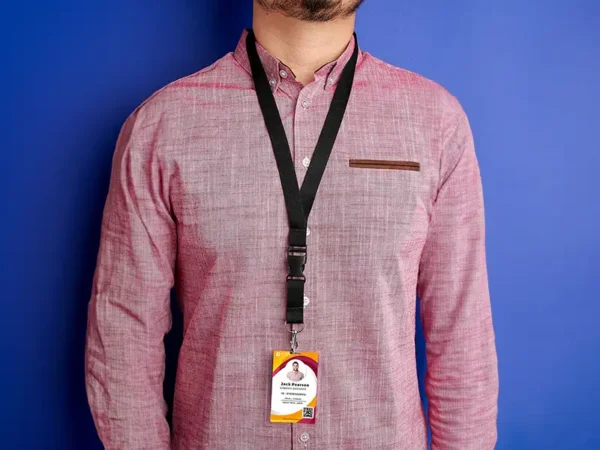 Cordon Porta Gafete Lanyard de poliéster con clip de seguridad y gancho metálico giratorio