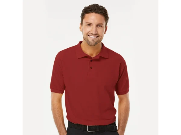 PLAYERAS TIPO POLO de piqué 100% algodón ring spun de 230 gr con cuello tejido y 3 botones para uniformes corporativos.