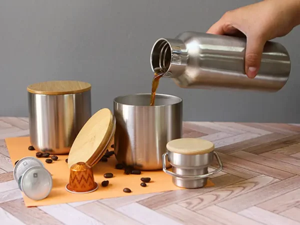 Set Ludvika de Acero Inoxidable Reciclado - Botella y 2 Tazas | Dot Factory México - Dot Factory