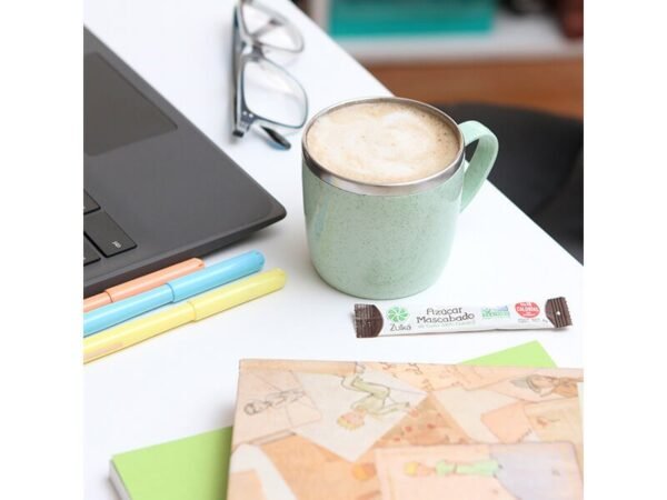 Taza Siumu fabricada en fibra de trigo y plástico con interior de acero inoxidable 200 ml, taza personalizada ecológica para campañas promocionales sustentables.