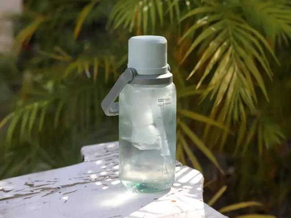 Botella Alvesta Tritán 1,100 ml - Escala en Milímetros y Onzas - Dot Factory