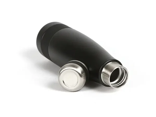 Termo Denaro de 600 ml en acero inoxidable con acabado de recubrimiento de polvo en colores brillantes.