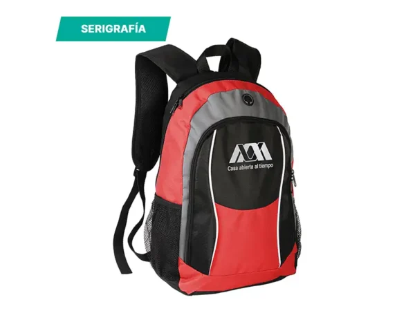 Mochila Astoria tipo backpack con bolsa de red lateral y salida para audífonos. Muestra de impresión