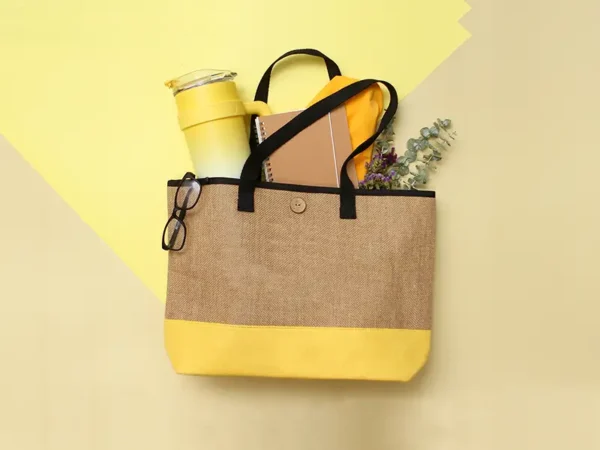 Bolsa Roig: Bolsa tipo tote ecológica con yute, tela oxford y piel de melocotón - Dot Factory