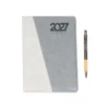 Agenda Diaria Cameri en curpiel bi-tono con bolígrafo de bambú y caja de regalo individual, vista frontal