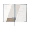 Agenda Diaria Clásica 2027 en curpiel con cubierta lisa y caja individual, formato 14 x 21 cm para empresas