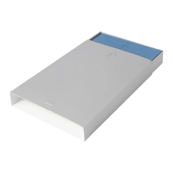 Agenda Diaria Clásica 2027 en curpiel con cubierta lisa y caja individual, formato 14 x 21 cm para empresas