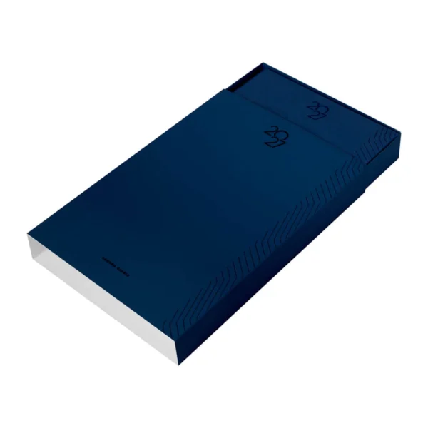 Agenda Diaria TERRA 2027 en curpiel con caja individual incluida, formato 14 x 21 cm para empresas