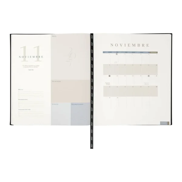 Agenda Ejecutiva Clásica 2027 de tapa en curpiel con área de impresión de 16 x 15 cm, formato 20.5 x 23.5 cm, con caja individual