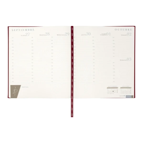 Agenda Ejecutiva Clásica 2027 de tapa en curpiel con área de impresión de 16 x 15 cm, formato 20.5 x 23.5 cm, con caja individual