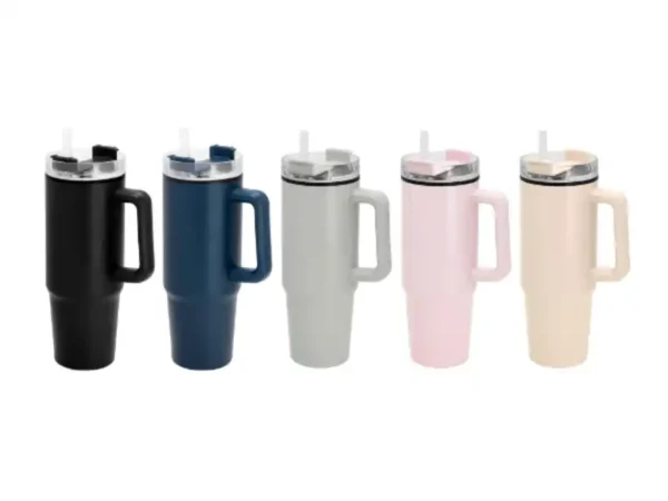 Mug Mega de 880ml con popote y acabado mate para transporte y turismo. Colores disponibles.