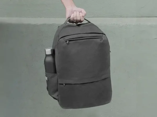 Mochila Funcional Portanotebook 15'' Gris/Negro - Ideal para Trabajo y Entrenamiento - Dot Factory