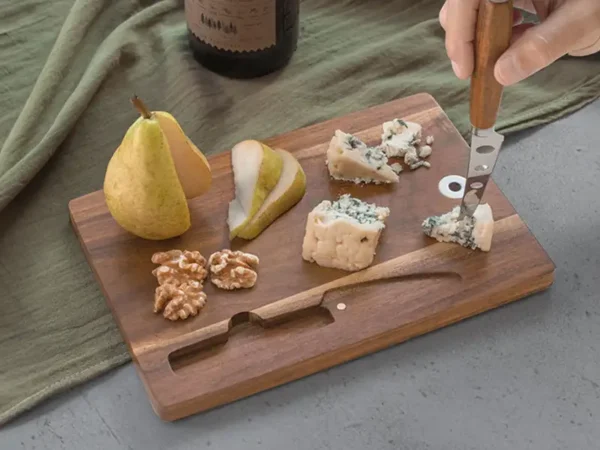 Tabla Para Quesos Emmental en madera de acacia con cuchillo para quesos imantado y caja de regalo kraftMuestra de usos