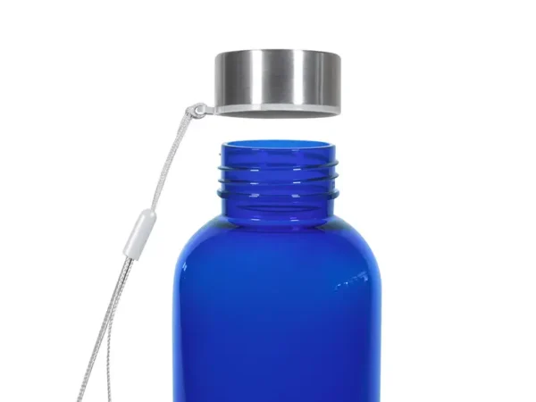 Cilindro Vatten de 550ml tapa metálica y asa de tela. Detalle de tapa.