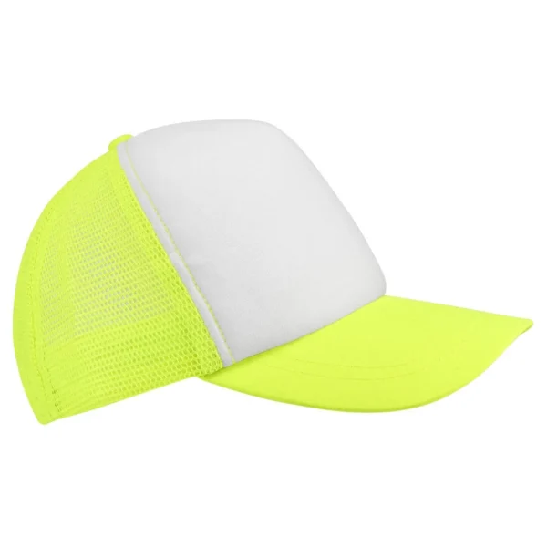 Gorra Trucker de 5 gajos en poliéster con panel trasero de malla y broche ajustable, con área de marcaje frontal de 10 x 4 cm