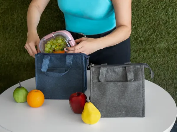 Lonchera Saanvi de Poliéster y Aluminio | Dot Factory México - Dot Factory