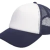 Gorra tipo trucker con frente de poliéster acolchado, malla de nylon transpirable y ajuste de plástico para personalización.