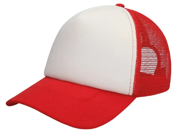 Gorra tipo trucker con frente de poliéster acolchado, malla de nylon transpirable y ajuste de plástico para personalización.