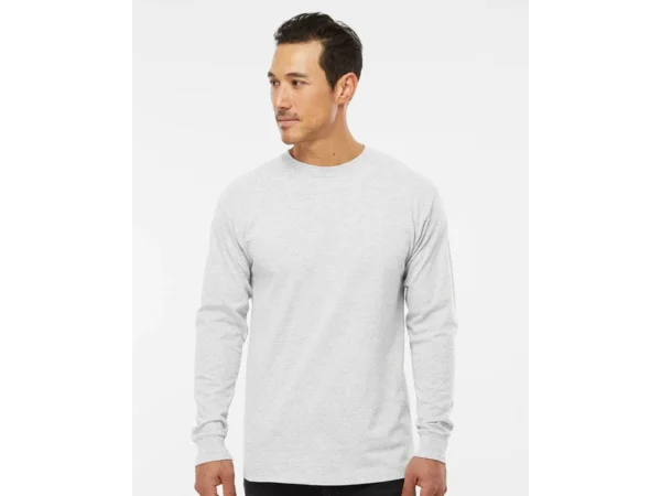 Playera Manga Larga Gold de 165 grs en algodón premium con puños reforzados, ideal para personal operativo y ferias comerciales.