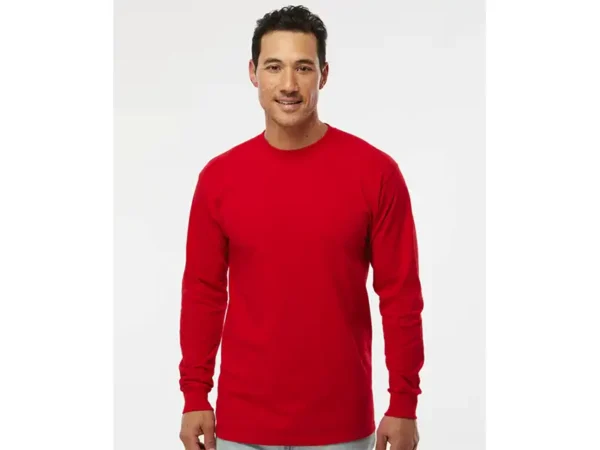 Playera Manga Larga Gold de 165 grs con puños reforzados y cuello redondo para uniformes empresariales.