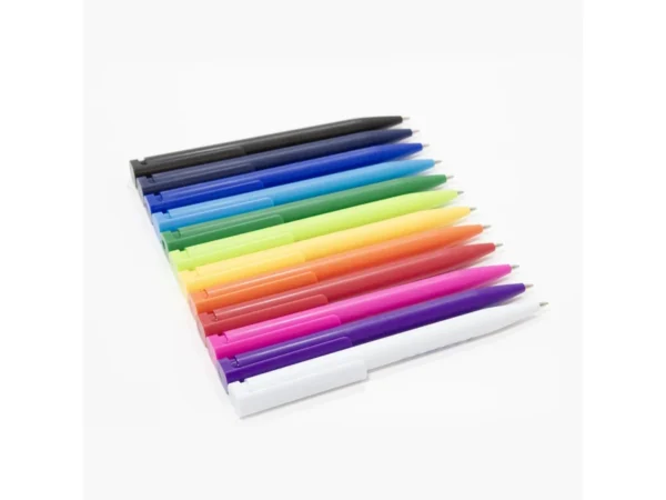 Bolígrafo CROMA retráctil de plástico en varios colores con tinta negra para campañas masivas en Querétaro.