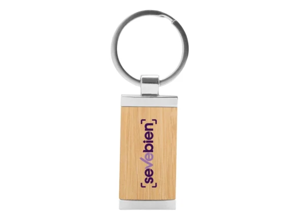 Llavero de bambú TAG rectangular con detalles metálicos y estuche de regalo individual para fidelización corporativa.