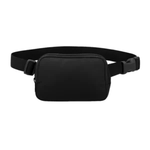 Cangurera Randy fabricada en polyester impermeable con bolsillo posterior de seguridad, correa ajustable y diseño ligero.