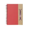 Libreta ECO de cartón con espiral, bolígrafo incluido, notas adhesivas de colores y cierre imantado.