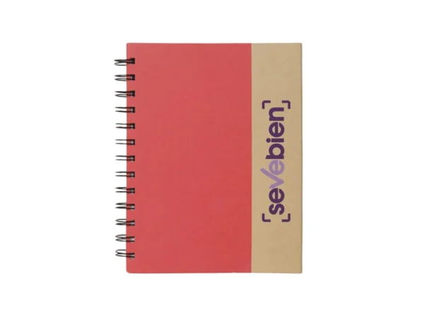 Libreta ECO de cartón con espiral, bolígrafo incluido, notas adhesivas de colores y cierre imantado.
