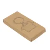 Llavero KIJOM en forma de casa con estructura metálica brillante, panel de bambú barnizado y estuche de regalo kraft con terciopelo.