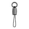 Llavero Strop metálico con argolla tipo gancho diseñado para llaves de auto con ranura estrecha y grabado láser.