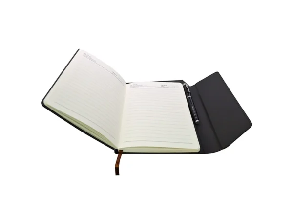 Set Marruecos compuesto por libreta de curpiel con planeador atemporal y bolígrafo de metal en estuche de presentación.