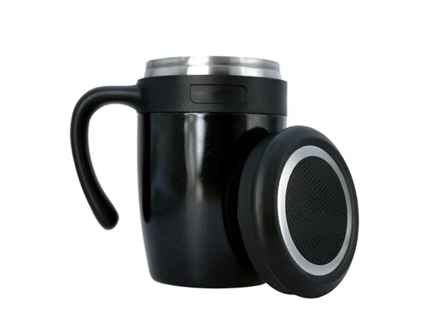 Taza Malva de 500 ml fabricada en acero inoxidable con doble pared al vacío, asa ergonómica y tapa de rosca.