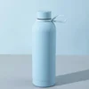 Termo Bonetero de 750 ml en acero inoxidable con acabado tipo rubber, doble pared al vacío y correa de silicón para transporte.