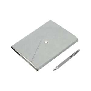 Libreta Pervolia personalizada en curpiel con logo grabado para empresas, vista frontal.