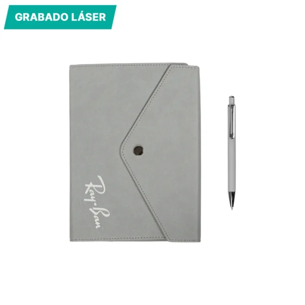 Libreta Pervolia personalizada en curpiel con logo grabado para empresas, vista frontal.