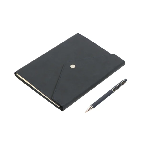 Libreta Pervolia personalizada en curpiel con logo grabado para empresas, vista frontal.