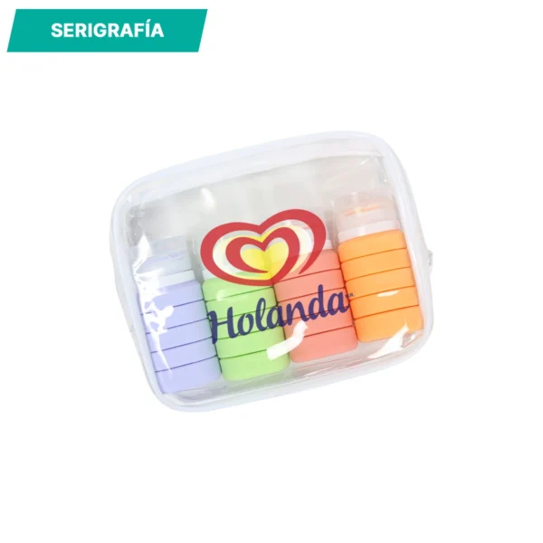 Set de 4 botellas expandibles personalizado con logo para viajes corporativos Dot Factory Querétaro.