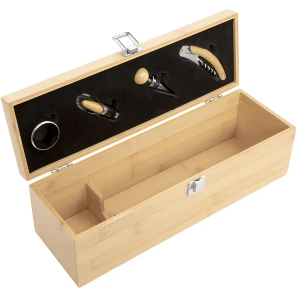 Set de vino VINICIUS con caja de bambú, sacacorchos, tapón, vertedor y anillo antigoteo sobre fondo neutro