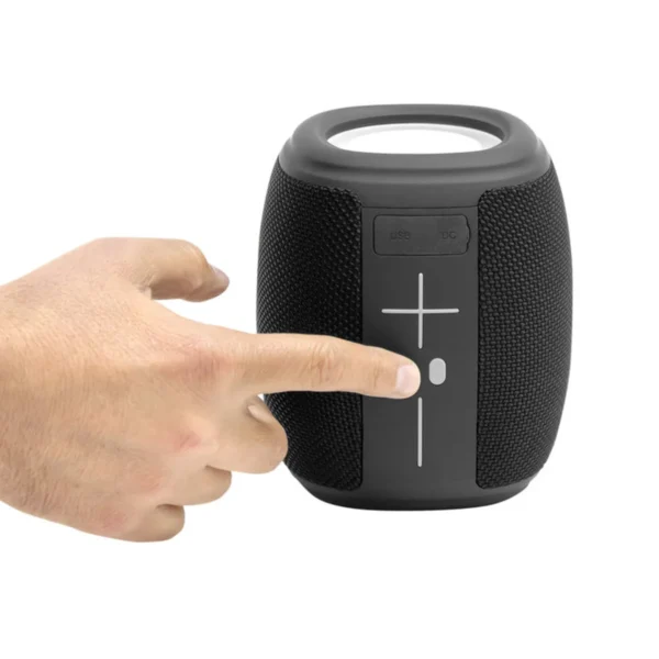 Bocina bluetooth DANCE con cuerpo de plástico y tela, correa de poliuretano, ideal para uso diario