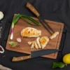 Set de Asado / BBQ BRANGUS. Set de asado con tabla de madera de acacia, cuchillo y tenedor de acero inoxidable en caja kraft